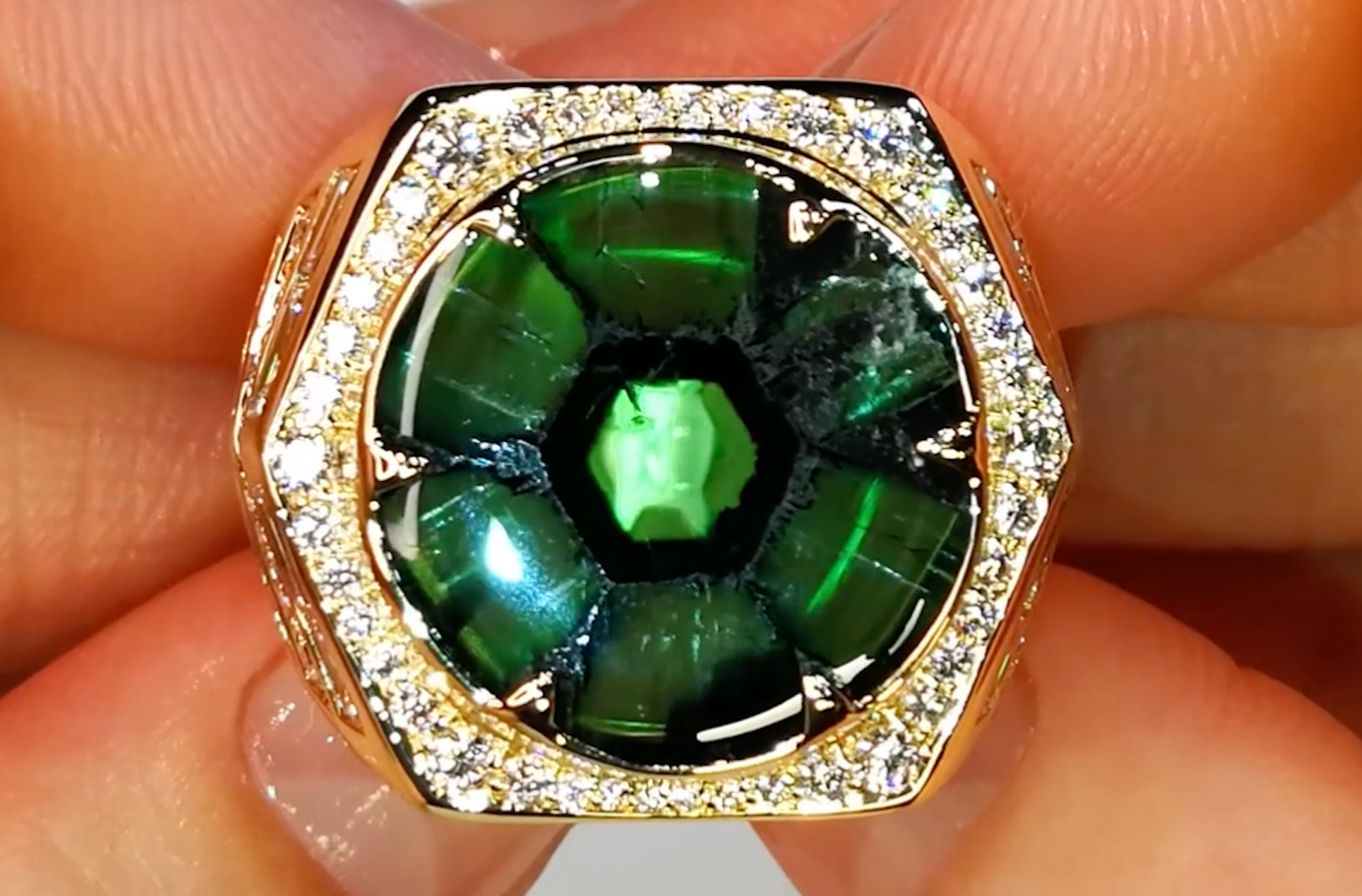 14.68ct Vivid Green Muzo Colombian Trapiche Emerald Ring with D Flawless Diamonds set in 18K Yellow Gold