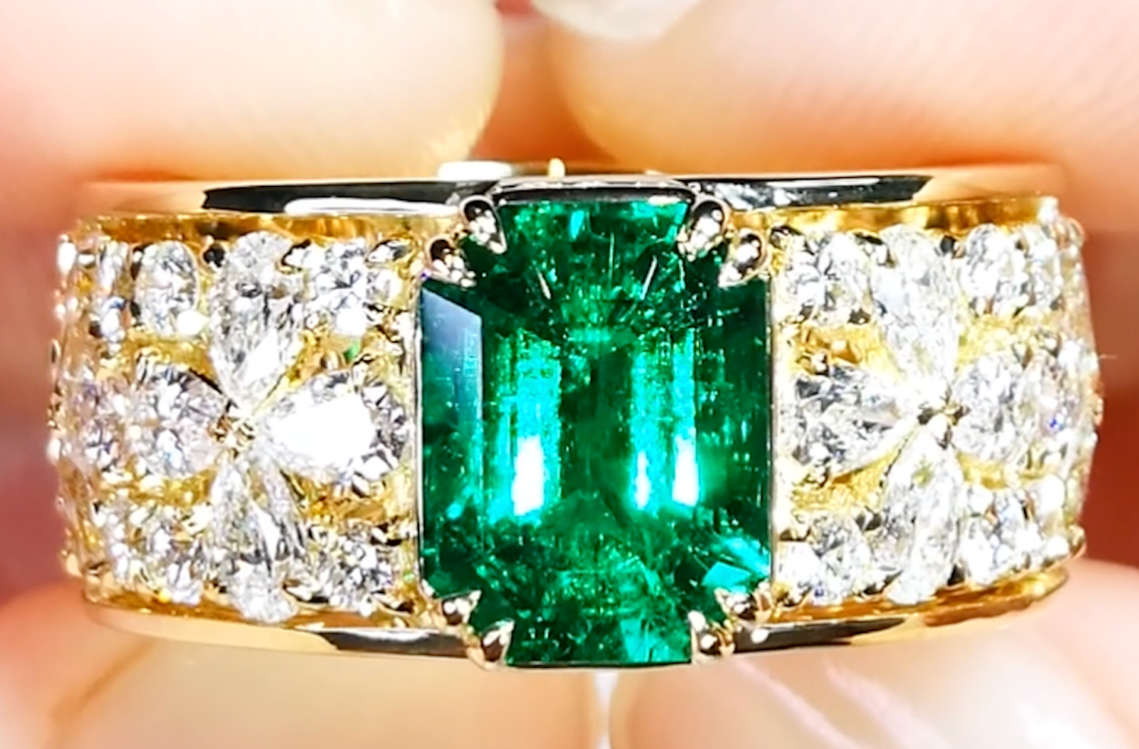 2.16ct Old World Muzo Colombian Emerald Ring with D Flawless Diamonds set in 18K Yellow Gold