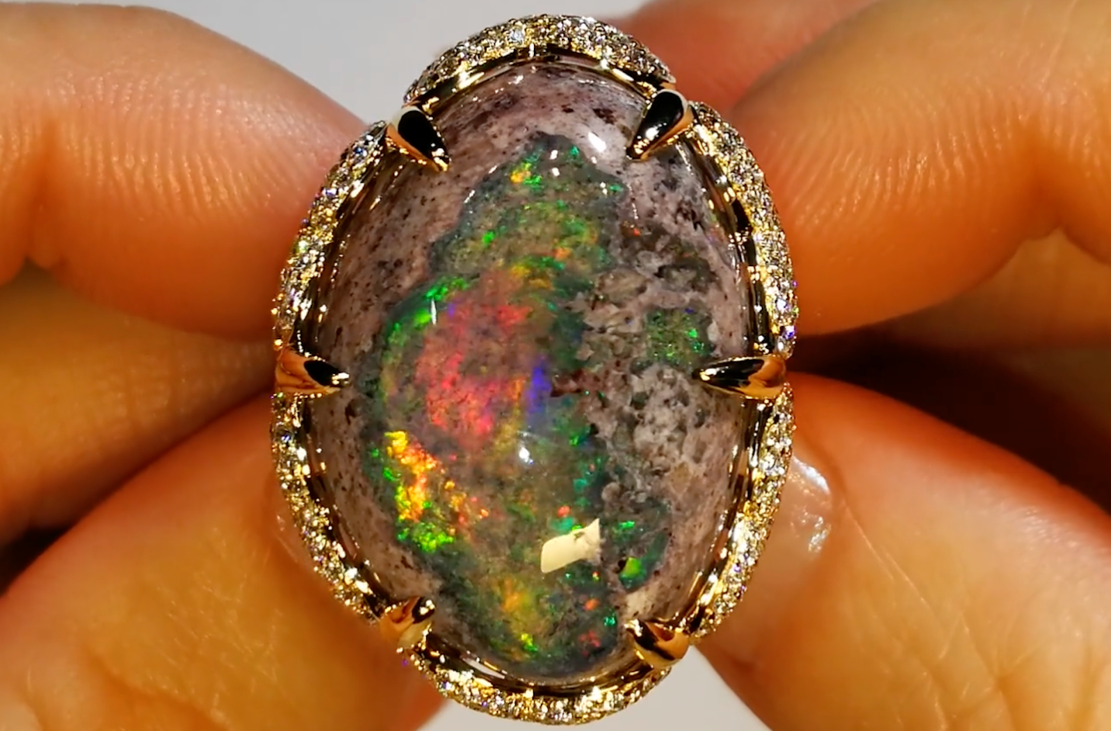 33.58ct Mexican Matrix Opal Ring with D Flawless Diamonds set in 18K Yellow Gold