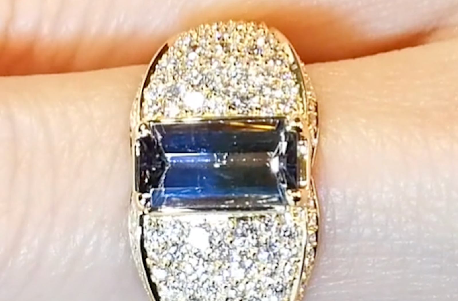 1.72ct Bi Color Tanzanite Ring with D Flawless Diamonds set in 18K Yellow Gold