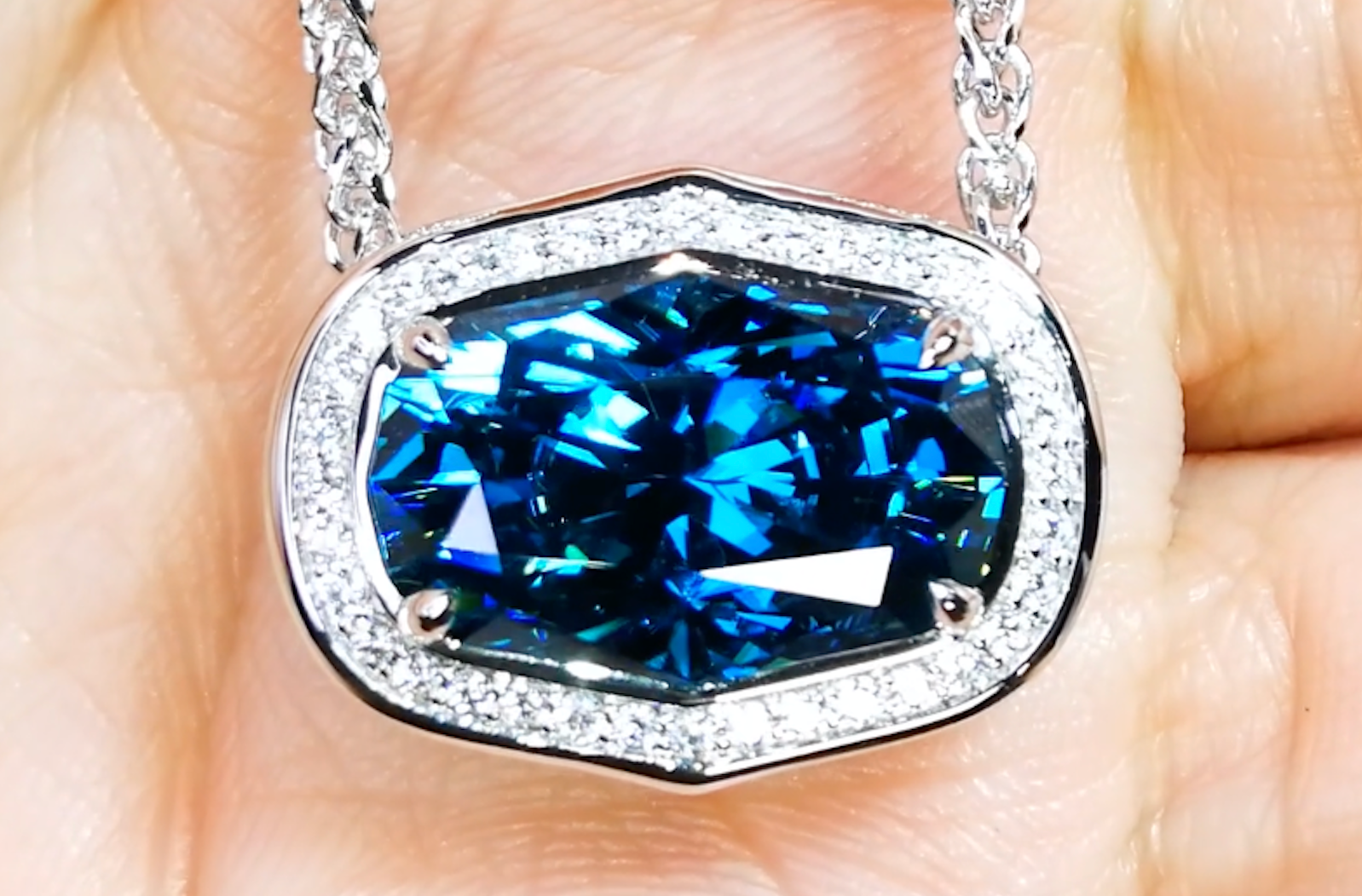 15.10ct Blue Zircon Necklace with D Flawless Diamonds set in 18K White Gold