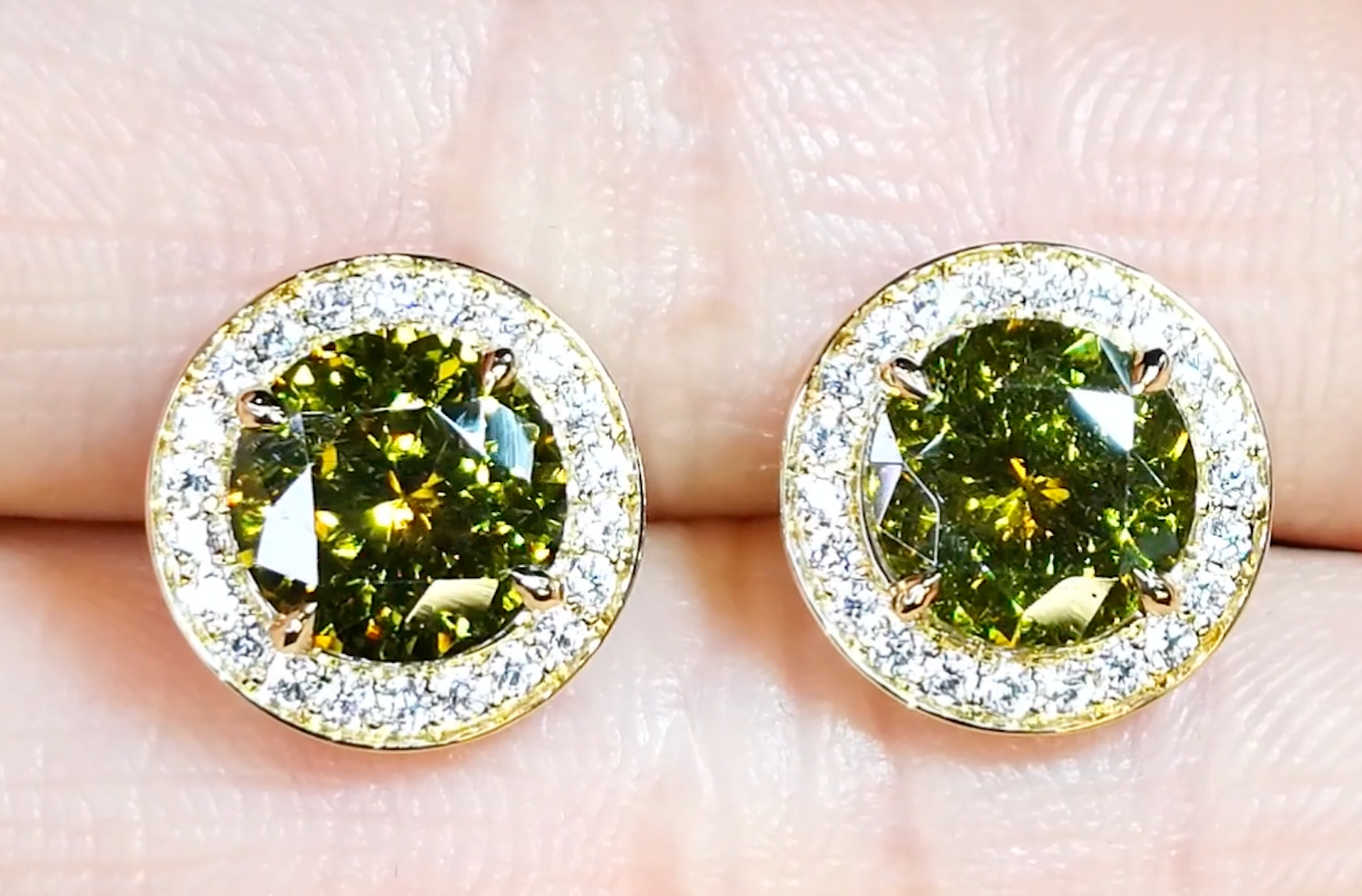 4.57ct New York Sphalerite Earrings with D Flawless Diamonds set in 18K Yellow Gold