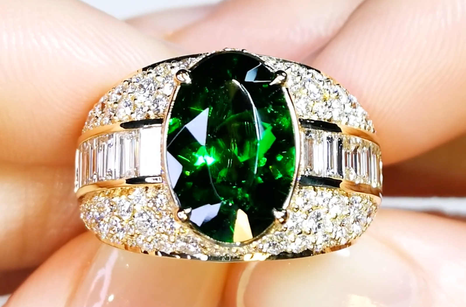 3.62ct Record Russian Chrome Sphene Ring with D Flawless Diamonds set in 18K Yellow Gold