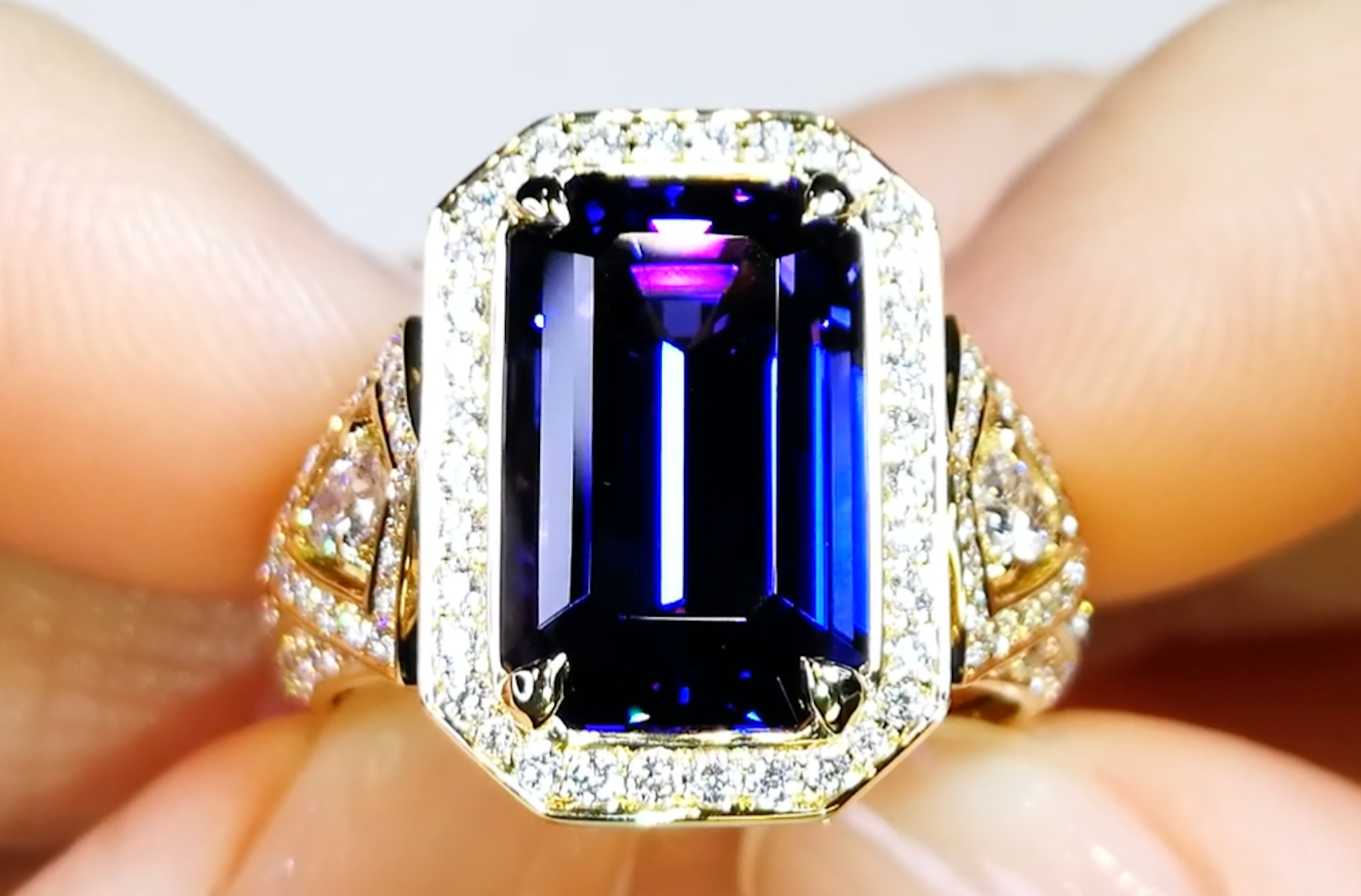 6.88ct Tanzanite Ring with D Flawless Diamonds set in 18K Yellow Gold
