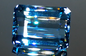 101.14ct Santa Maria Aquamarine Necklace with D Flawless Diamonds set in 18K White Gold