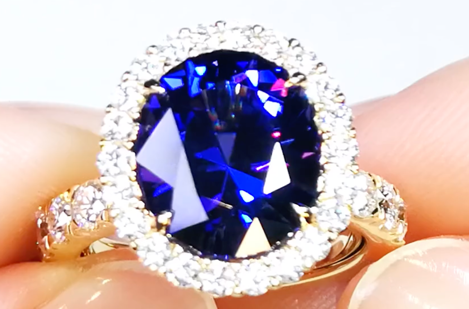 6.61ct Tanzanite Ring with D Flawless Diamonds set in 18K Yellow Gold