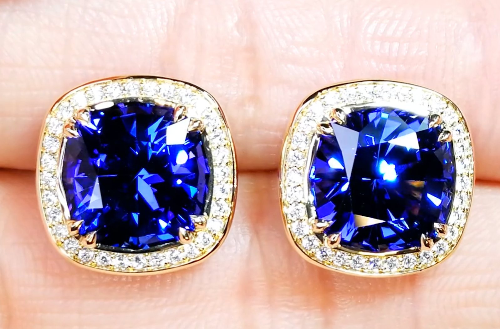 10.54ct Tanzanite Earrings with D Flawless Diamonds set in 18K Yellow Gold