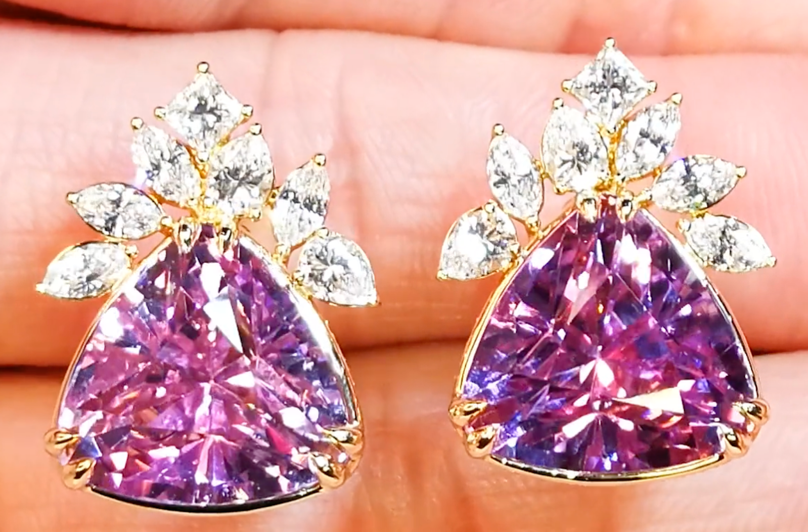 22.33ct Patroke Kunzite Earrings with D Flawless Diamonds set in 18K Yellow Gold