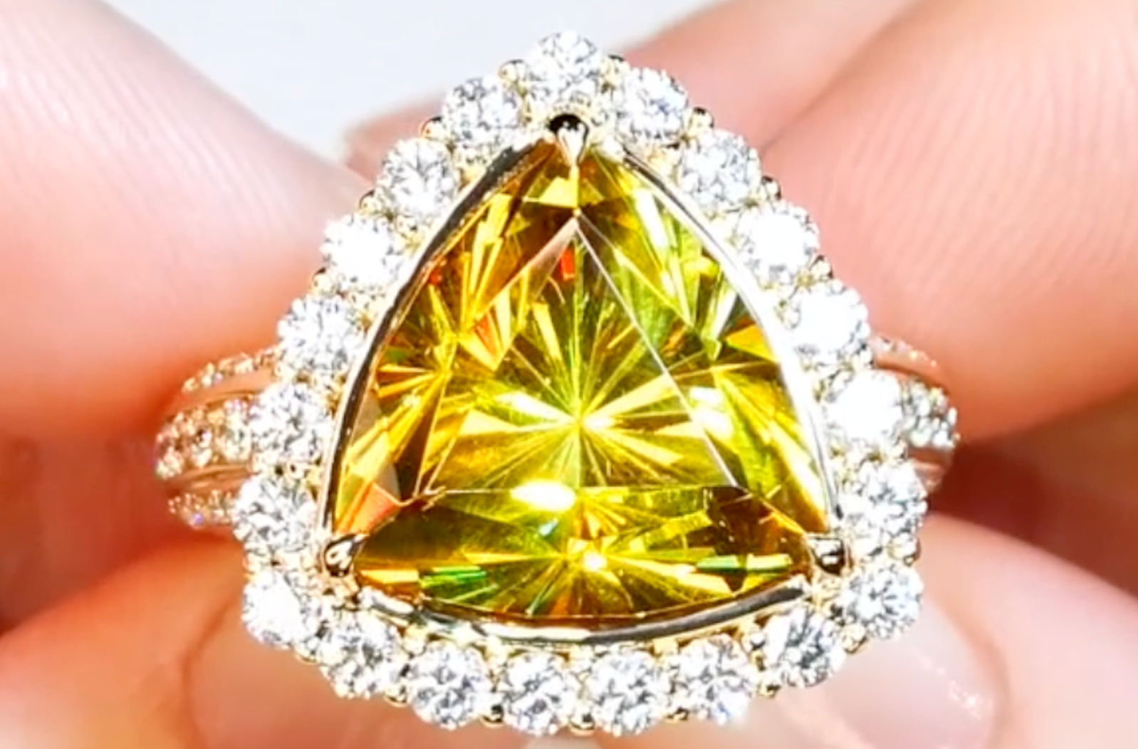 8.50ct New York Sphalerite Ring with D Flawless Diamonds set in 18K Yellow Gold