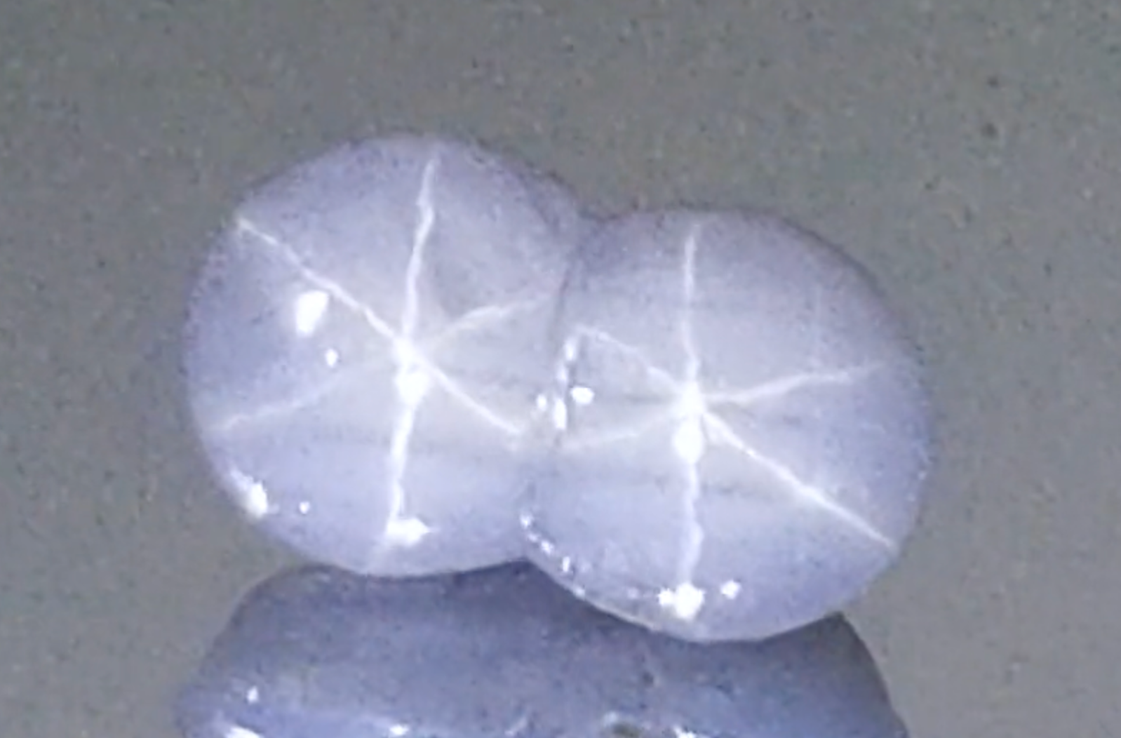 8.67ct Unheated Twin Star Ceylon Sapphire Necklace with D Flawless Diamonds set in 18K White Gold