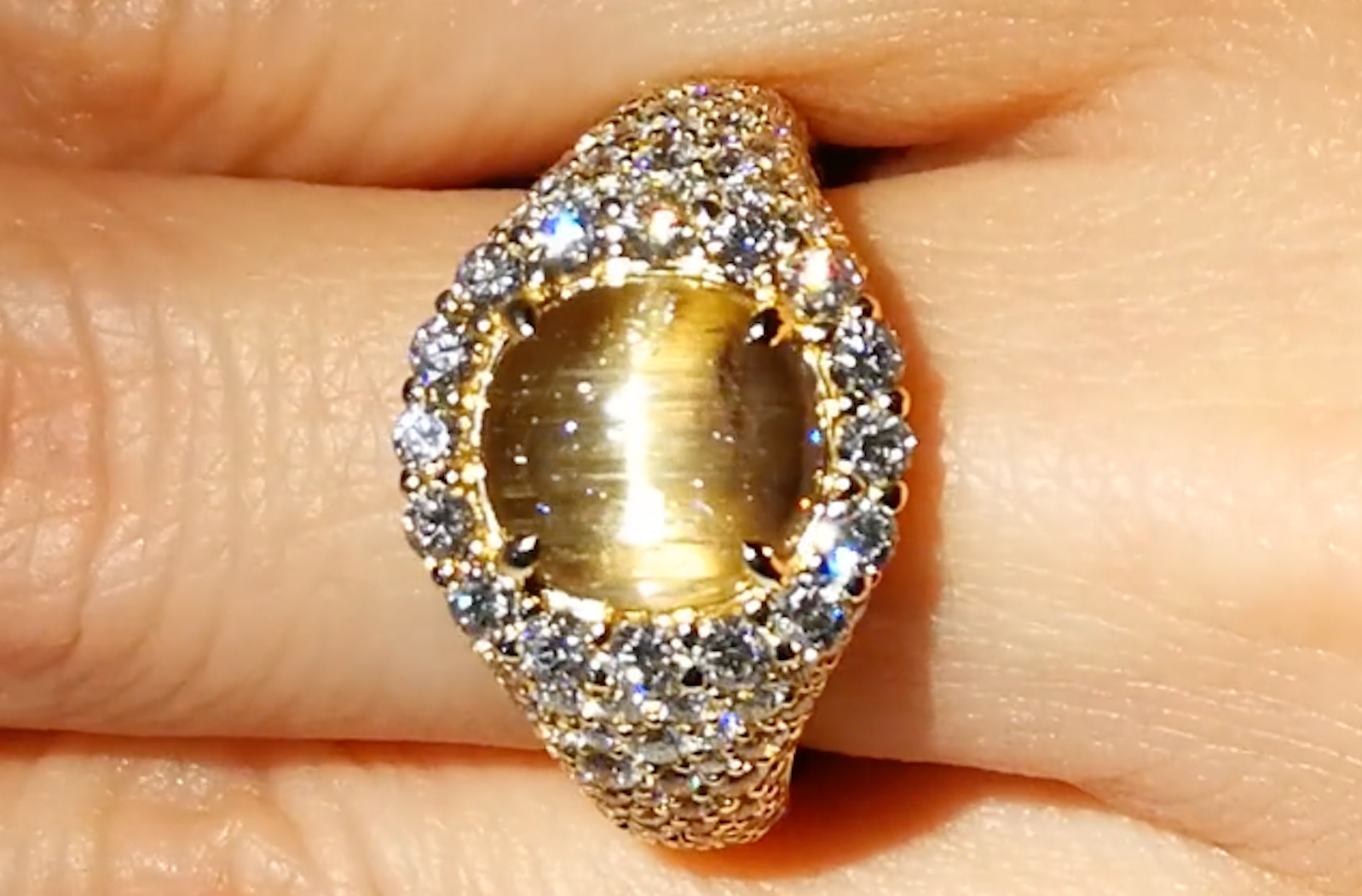 4.52ct Unheated Yellow Tanzanite Cat’s Eye Ring with D Flawless Diamonds set in 18K Yellow Gold