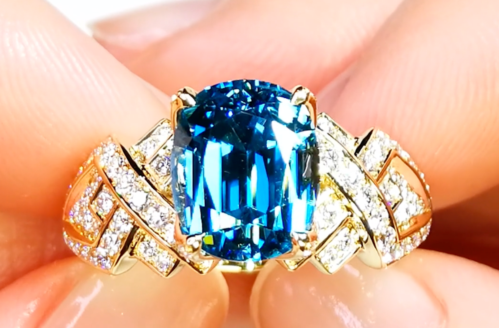 7.98ct Blue Zircon Ring with D Flawless Diamonds set in 18K Yellow Gold