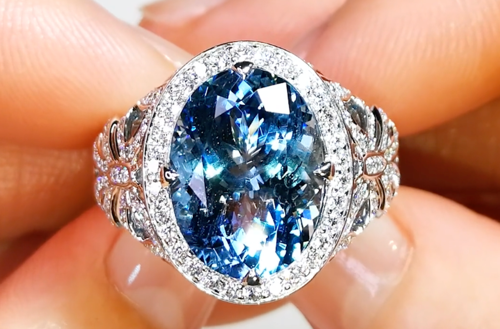 6.39ct Tatu Santa Maria Aquamarine Ring with D Flawless Diamonds set in 18K White Gold
