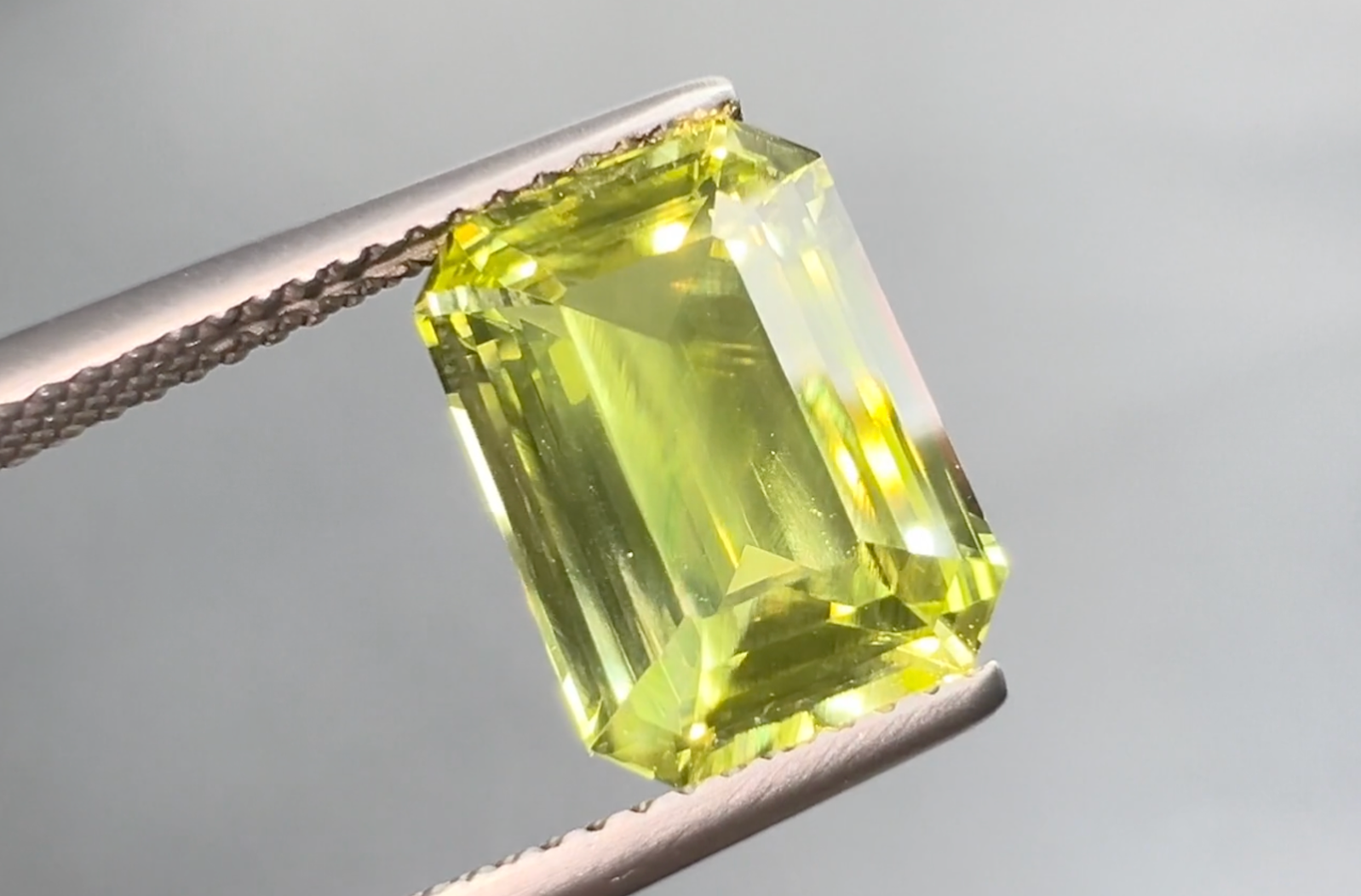 5.04ct Neon Canary Chrysoberyl Ring with D Flawless Diamonds set in 18K Yellow Gold