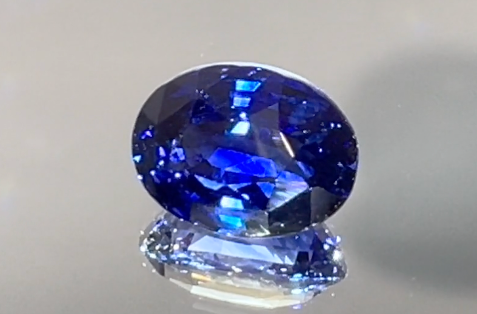 3.51ct Unheated Royal Blue Ceylon Sapphire Ring with D Flawless Diamonds set in 18K White Gold