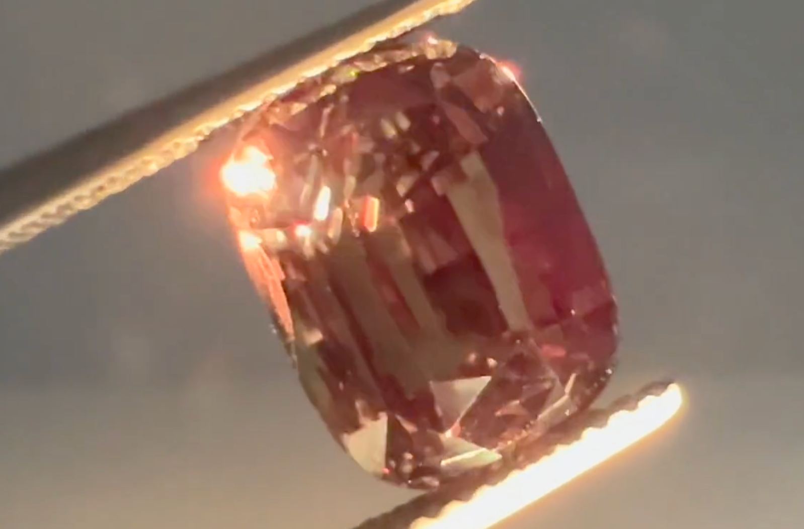 6.04ct Flawless Ceylon Alexandrite Ring with D Flawless Diamonds set in 18K White Gold