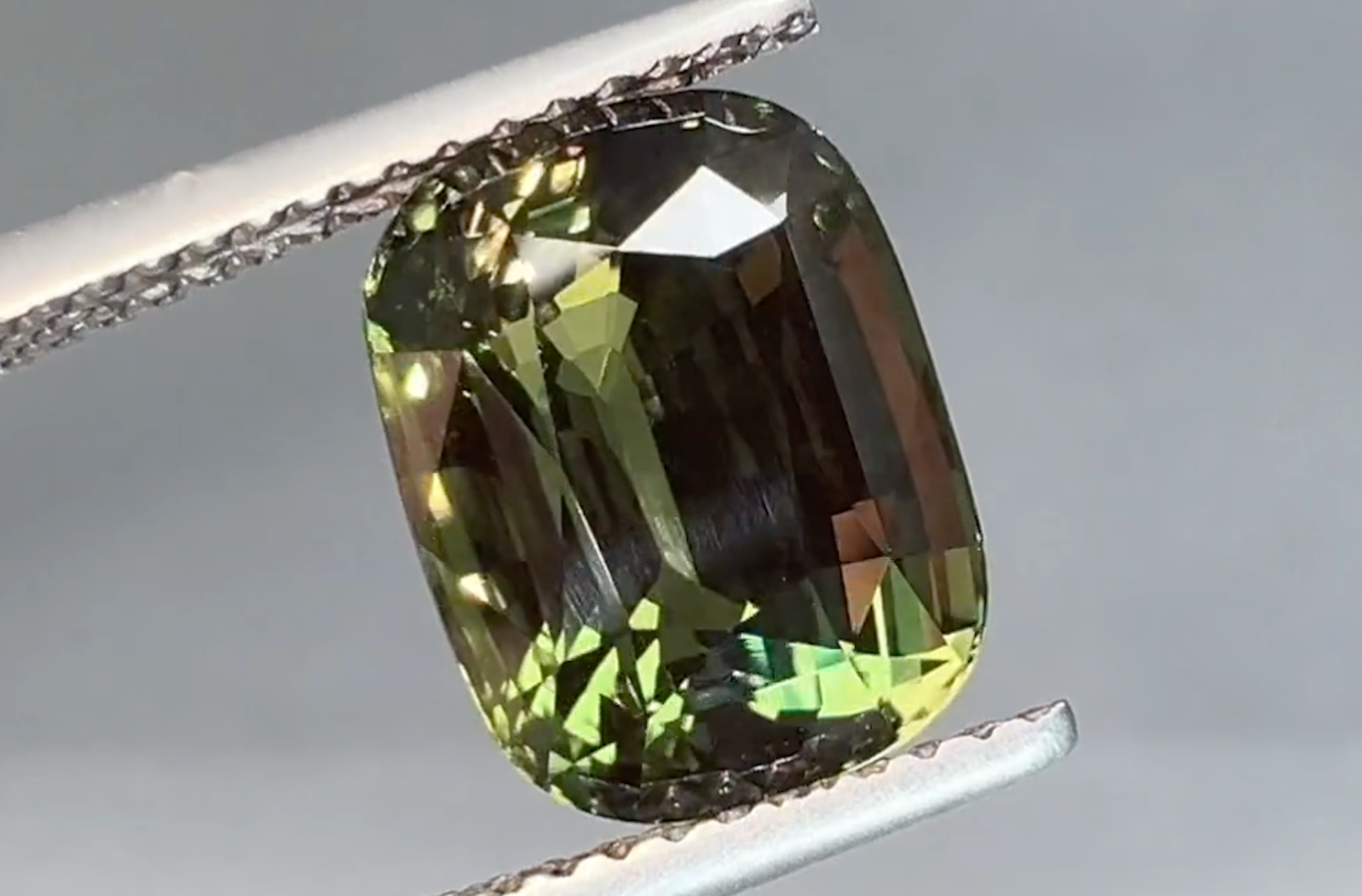6.04ct Flawless Ceylon Alexandrite Ring with D Flawless Diamonds set in 18K White Gold