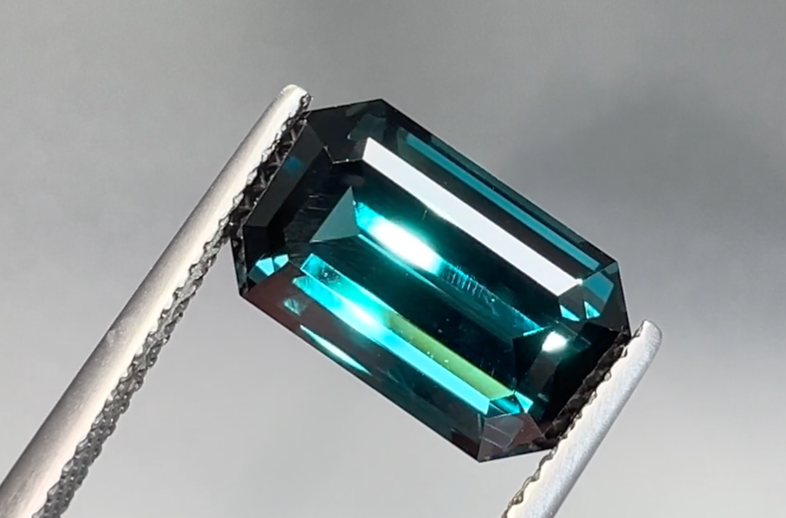 5.64ct Afghan Indigo Indicolite Ring with D Flawless Diamonds set in 18K Yellow Gold