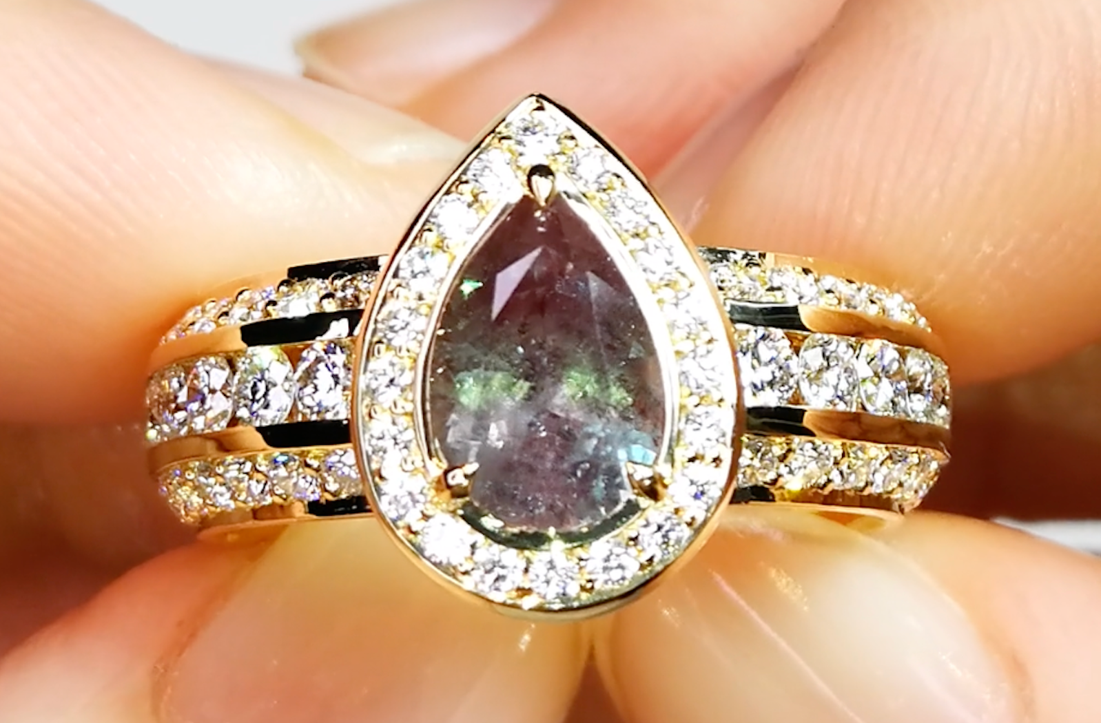 1.47ct Antique 100% Change Russian Alexandrite Ring with D Flawless Diamonds set in 18K Yellow Gold