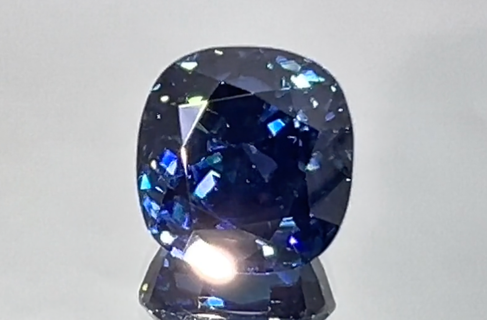 6.50ct 100% Color Change Zircon Ring with D Flawless Diamonds set in 18K White Gold