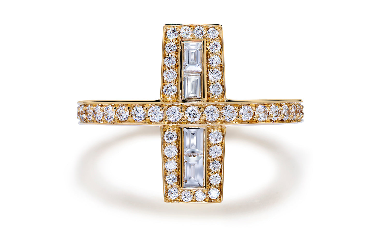 0.88ct D Flawless Diamond Ring set in 18K Yellow Gold