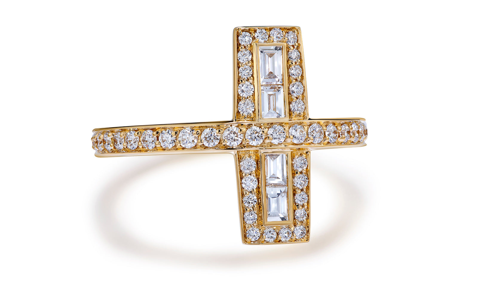 0.88ct D Flawless Diamond Ring set in 18K Yellow Gold