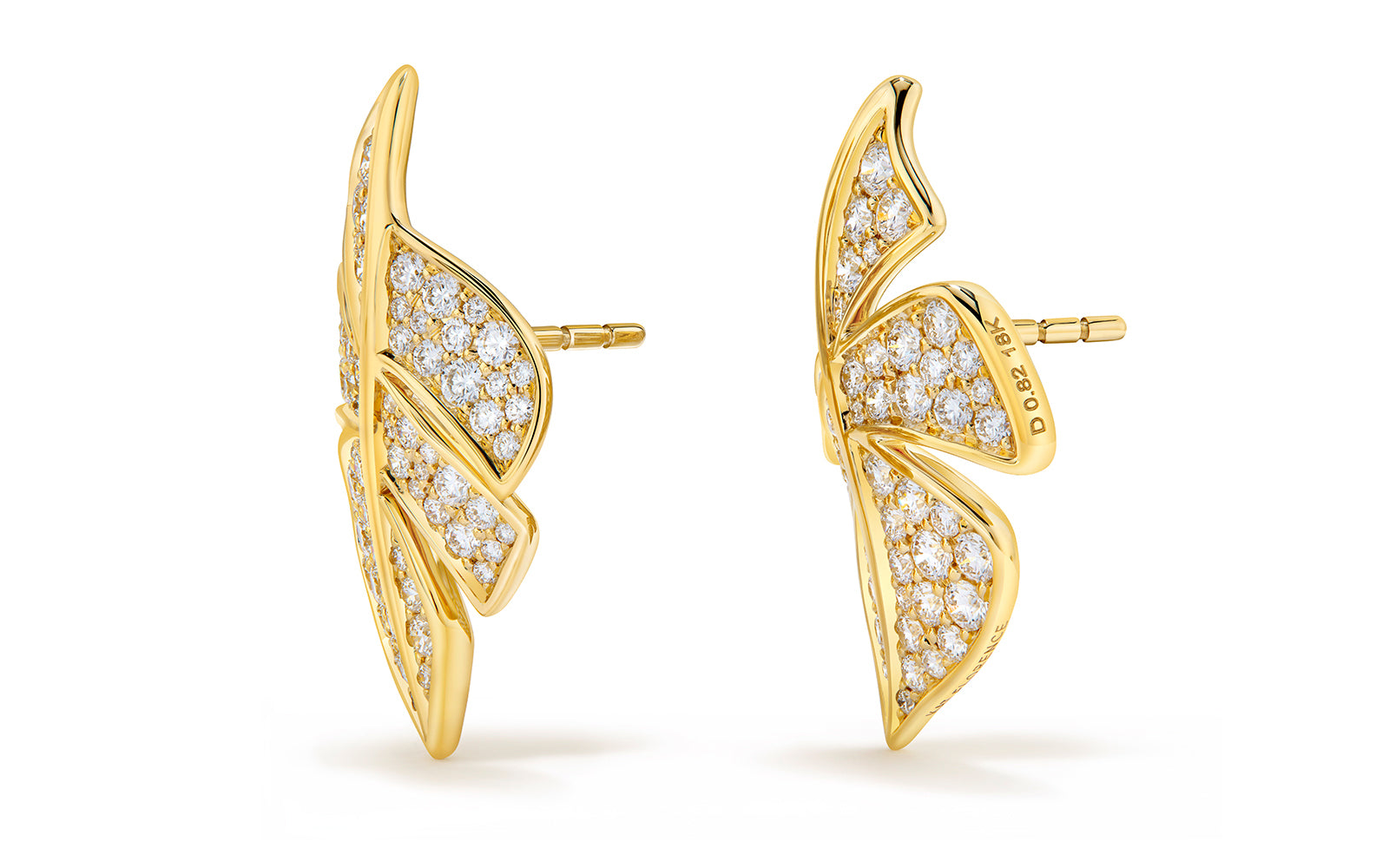 1.64ct D Flawless Diamond Earrings set in 18K Yellow Gold