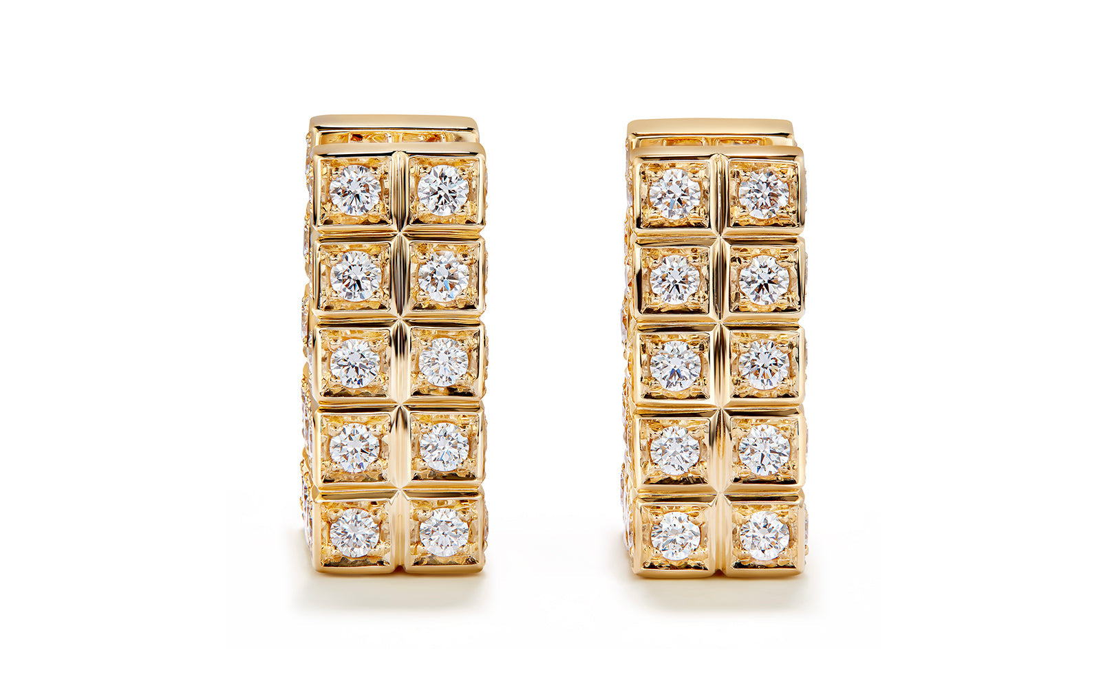 2.22ct D Flawless Diamond Earrings set in 18K Yellow Gold