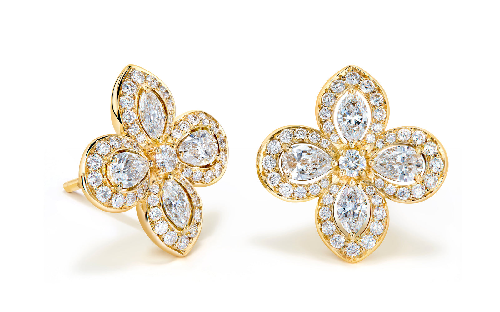 1.64ct D Flawless Diamond Earrings set in 18K Yellow Gold