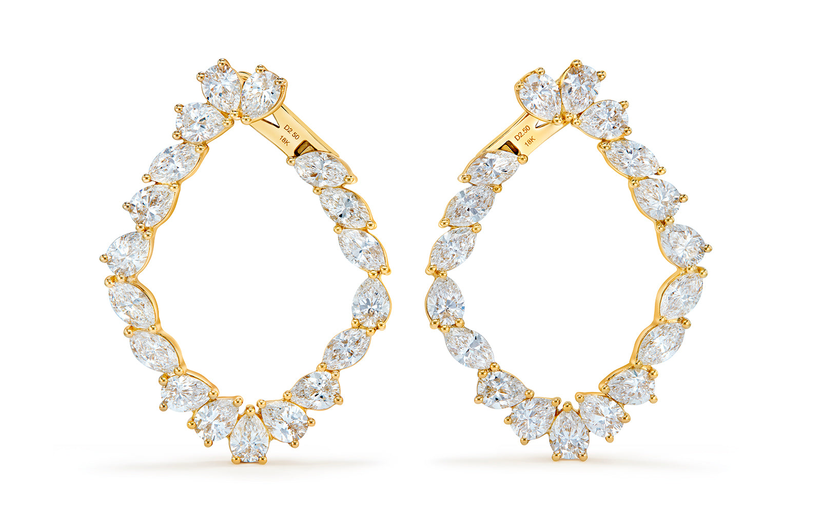 5.00ct D Flawless Diamond Earrings set in 18K Yellow Gold