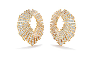 2.92ct D Flawless Diamond Earrings set in 18K Yellow Gold