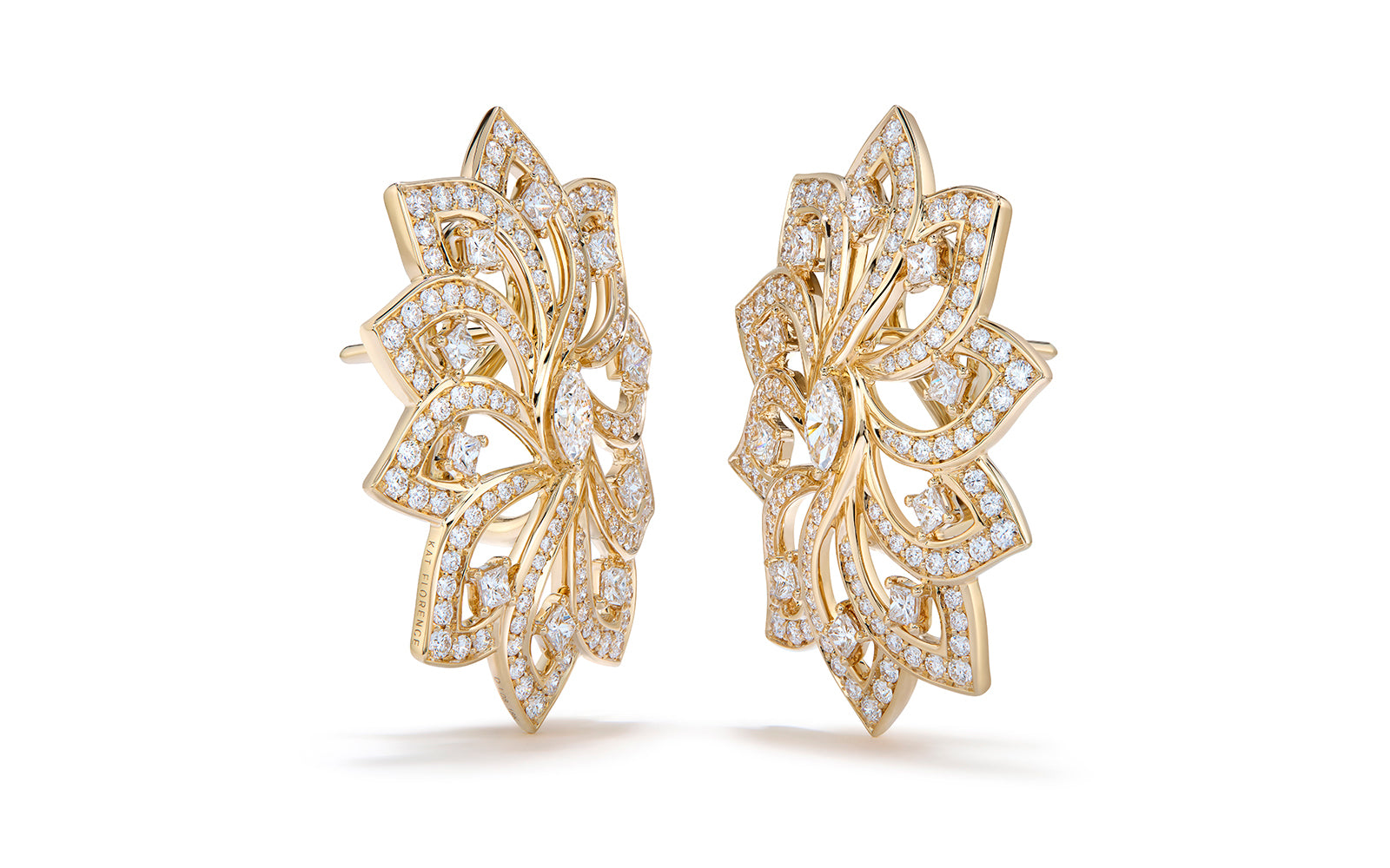 2.16ct D Flawless Diamond Earrings set in 18K Yellow Gold