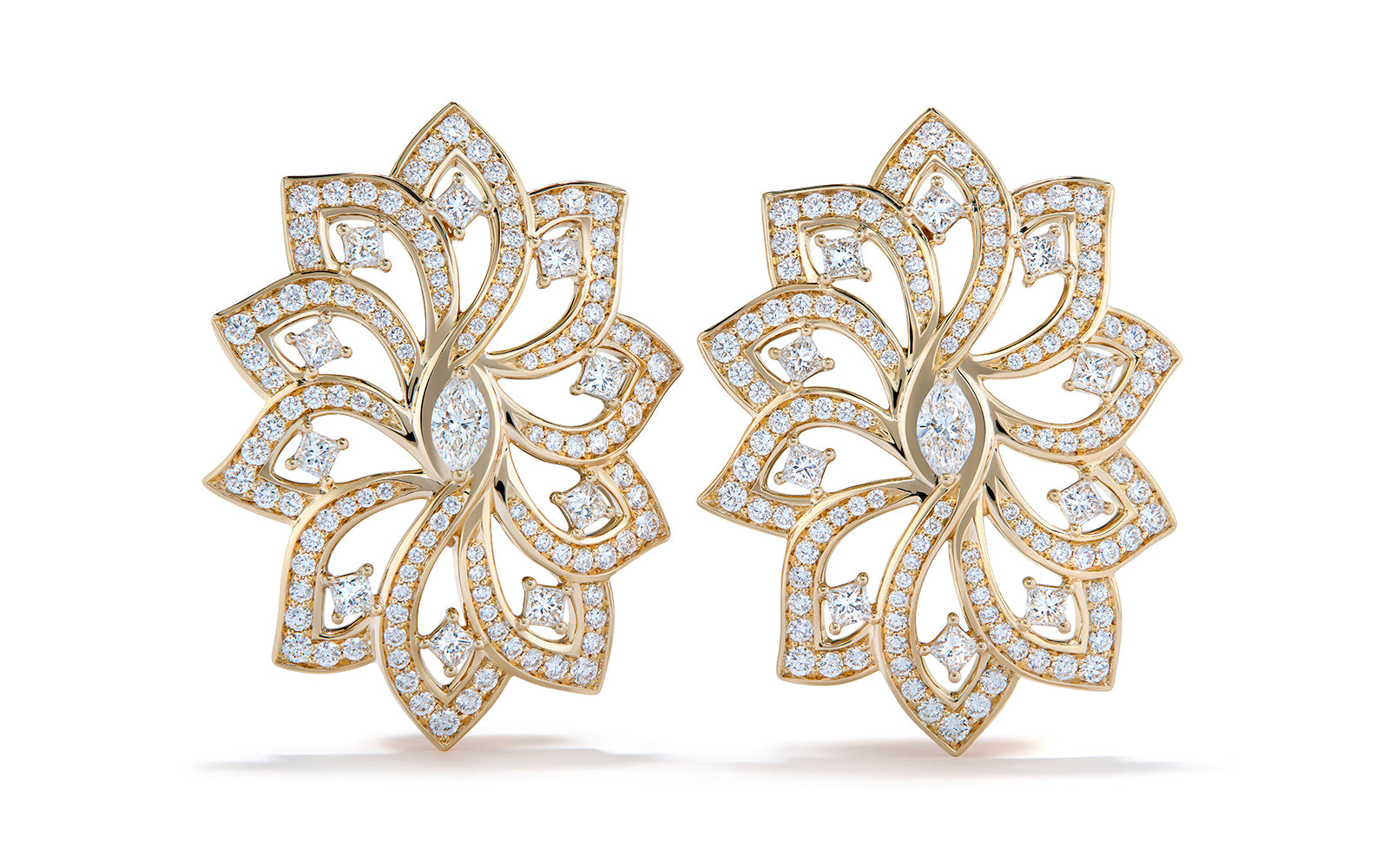 2.16ct D Flawless Diamond Earrings set in 18K Yellow Gold