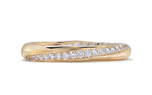 0.32ct D Flawless Diamond Ring set in 18K Yellow Gold