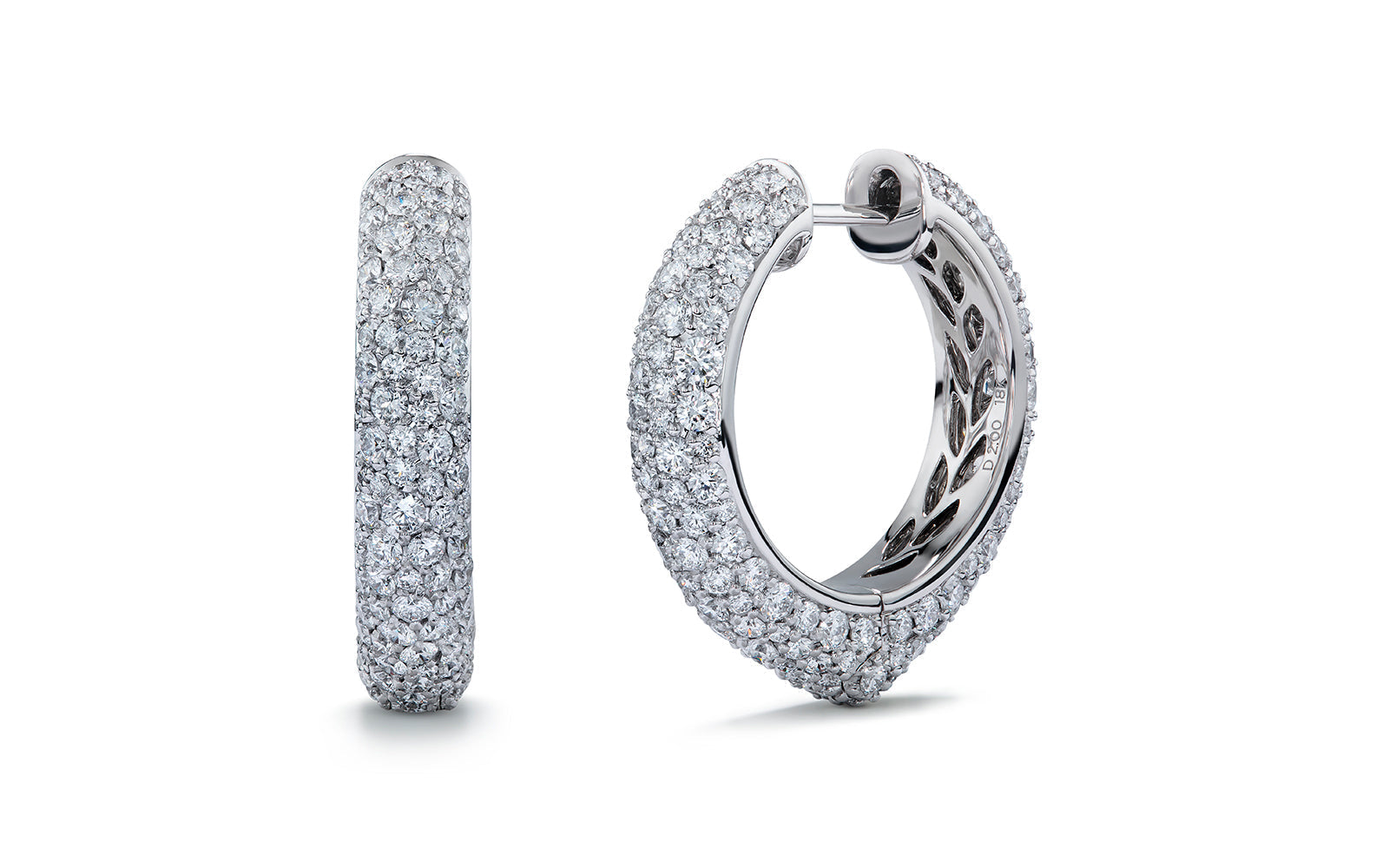 4.16ct D Flawless Diamonds Earrings set in Platinum