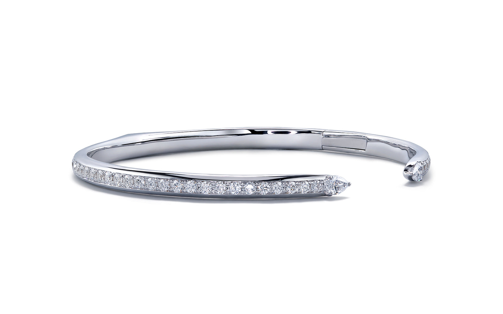 D Flawless Diamond Bangle set in 18K White Gold