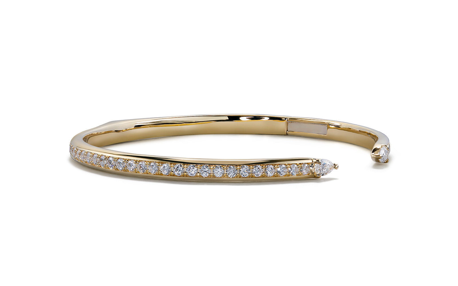 2.60ct D Flawless Diamond Bangle set in 18K Yellow Gold