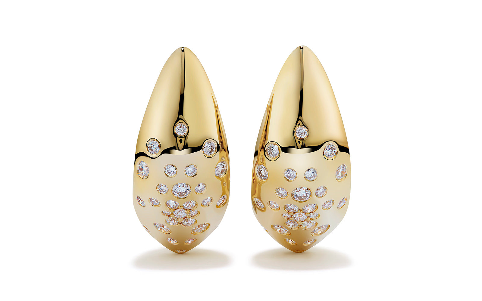 0.62ct D Flawless Diamond Earrings set in 18K Yellow Gold