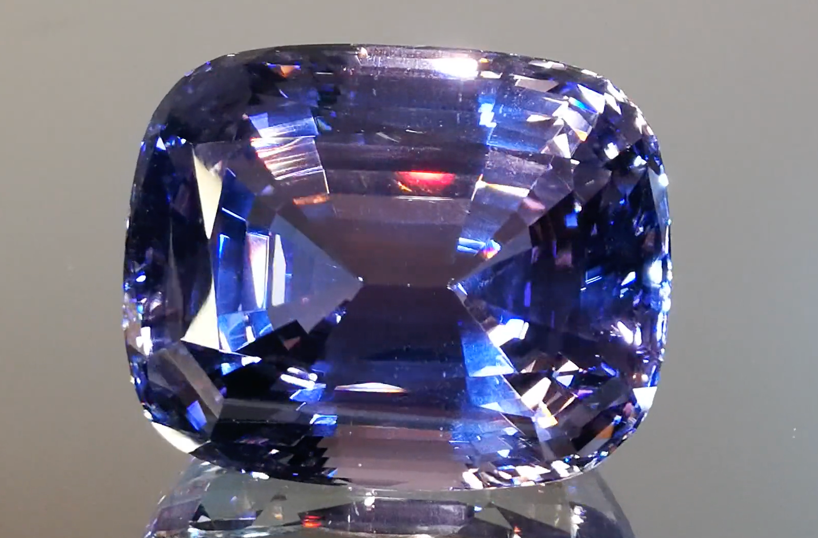 1010.55ct Natural Kunzite