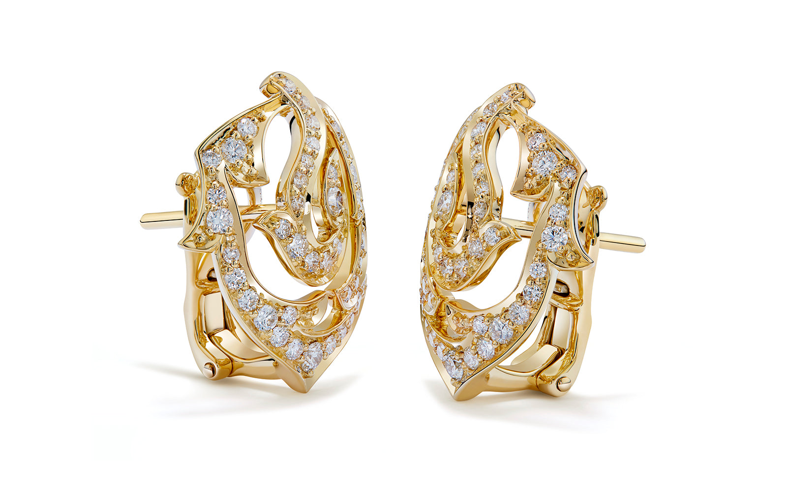 0.64ct D Flawless Diamond Earrings set in 18K Yellow Gold