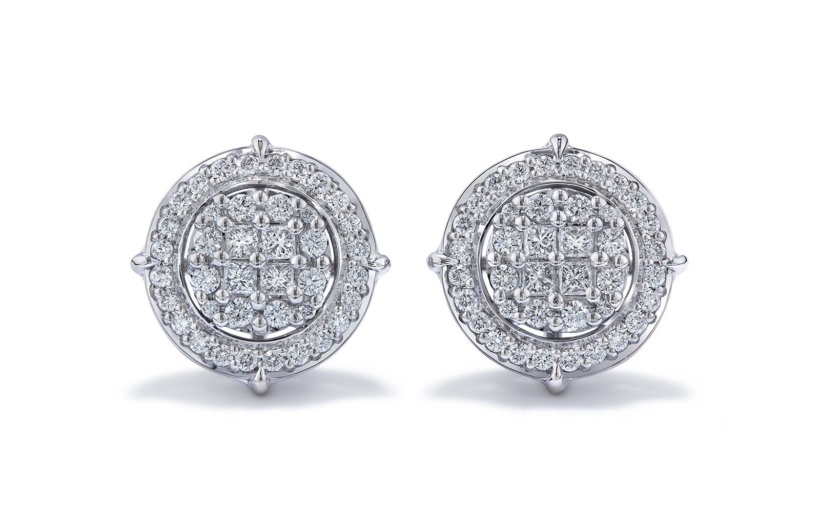 D Flawless Diamond Earrings set in 18K White Gold