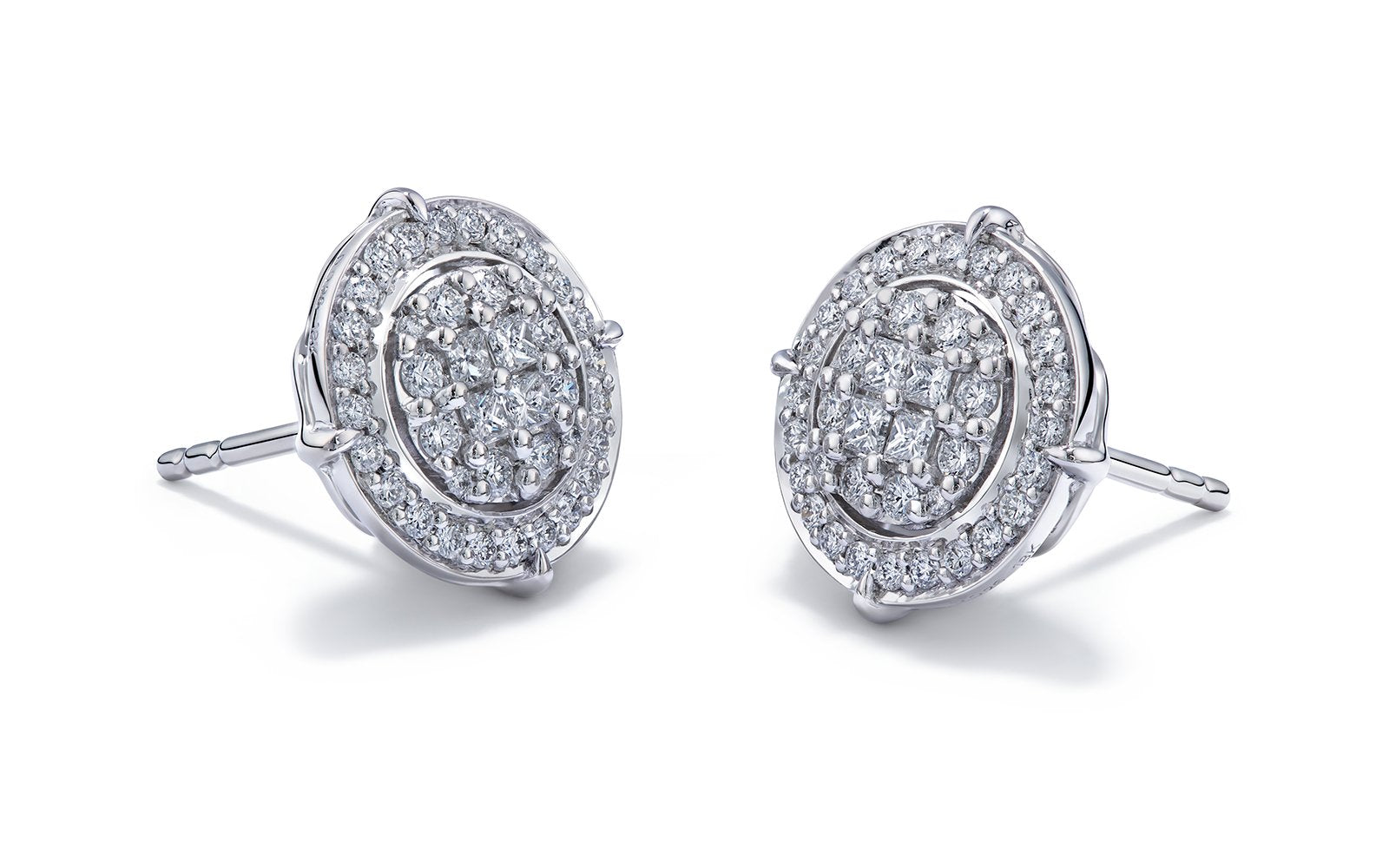 D Flawless Diamond Earrings set in 18K White Gold