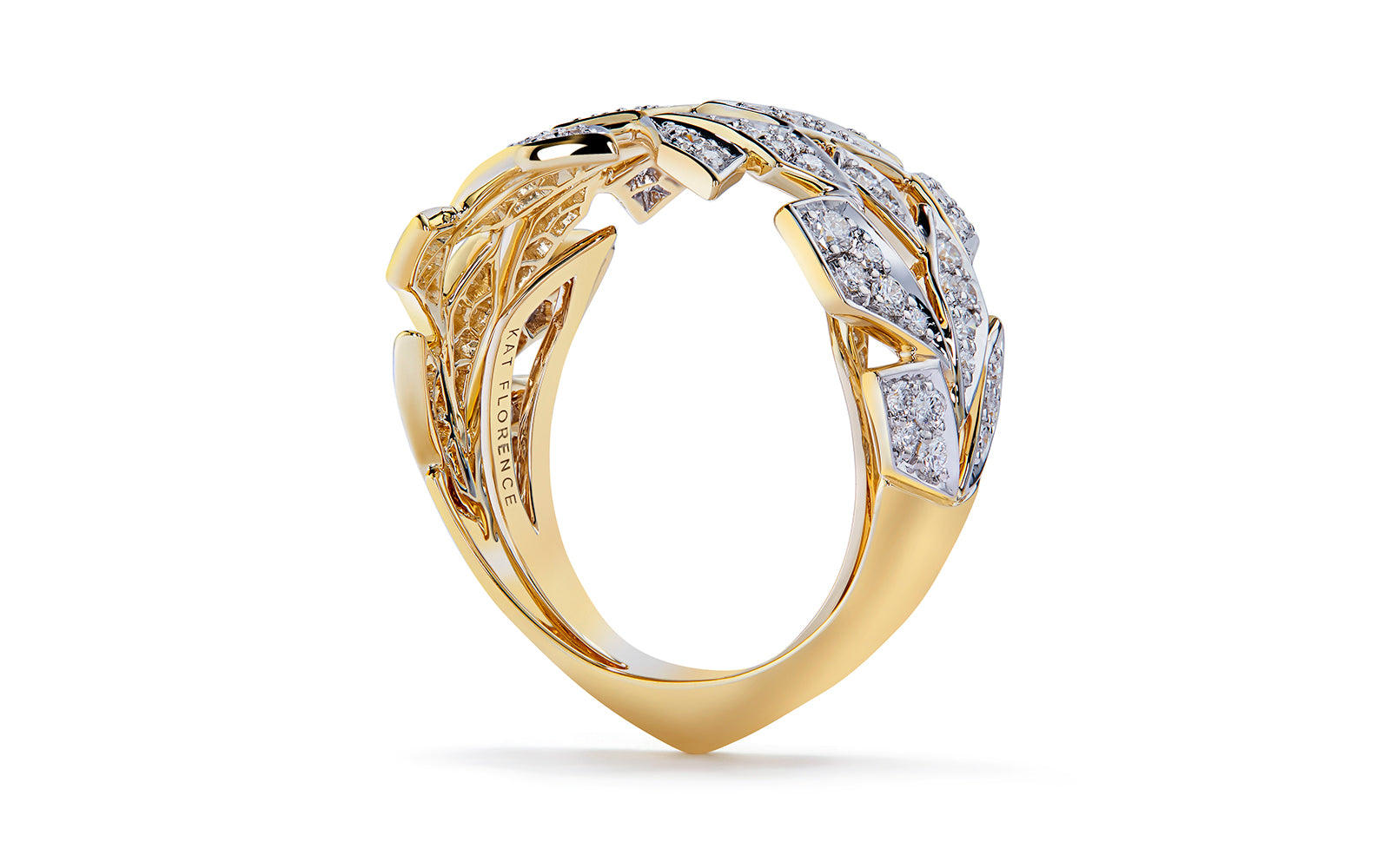 D Flawless Diamond Ring set in 18K Yellow Gold