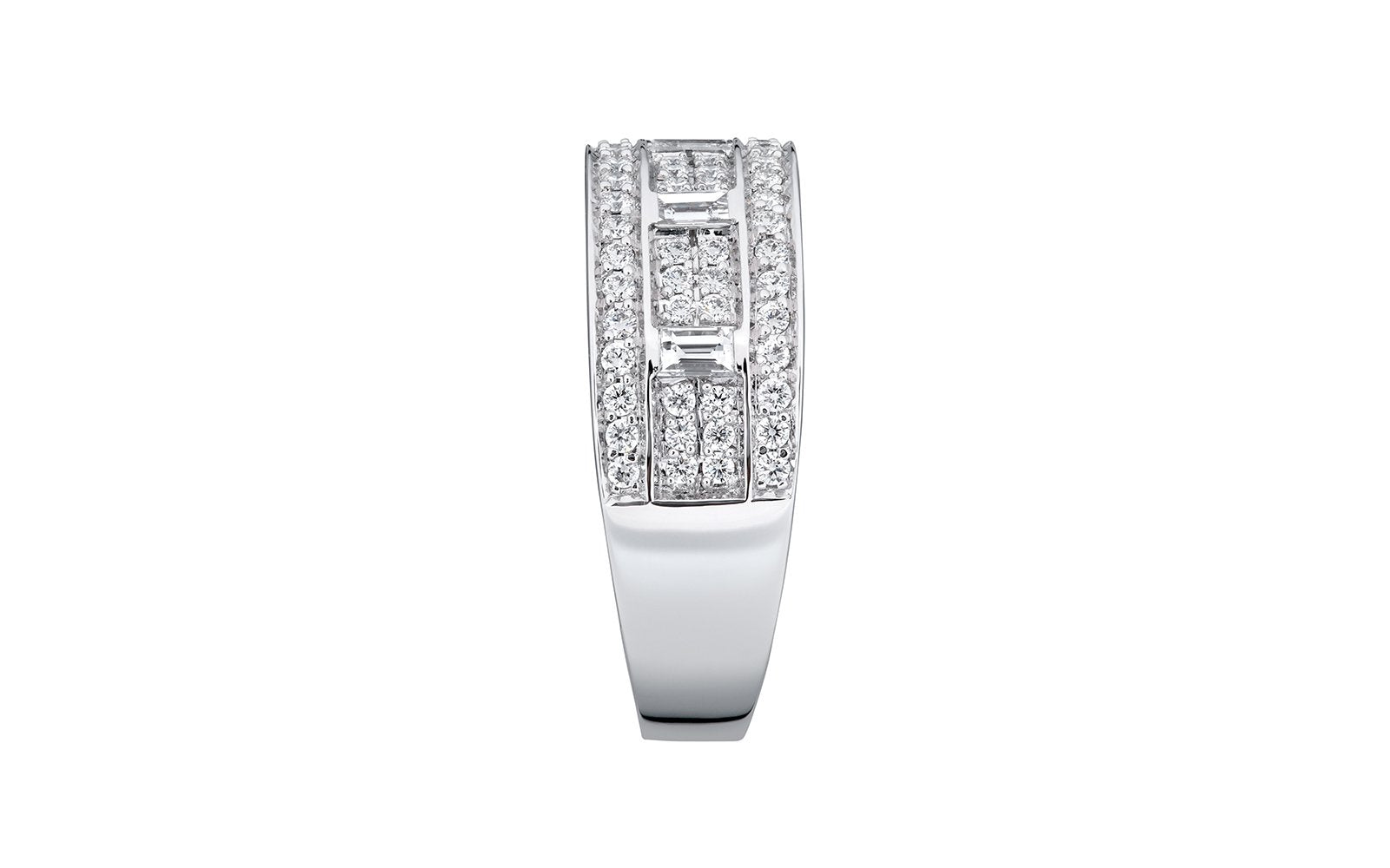 D Flawless Diamond Ring set in 18K White Gold