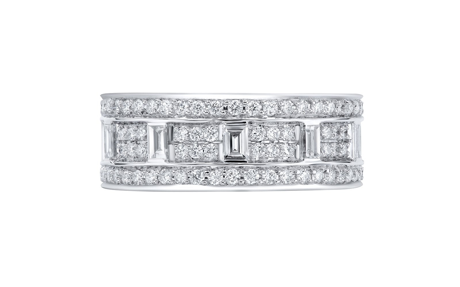 D Flawless Diamond Ring set in 18K White Gold