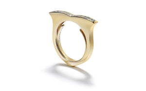D Flawless Diamond Ring set in 18K Yellow Gold