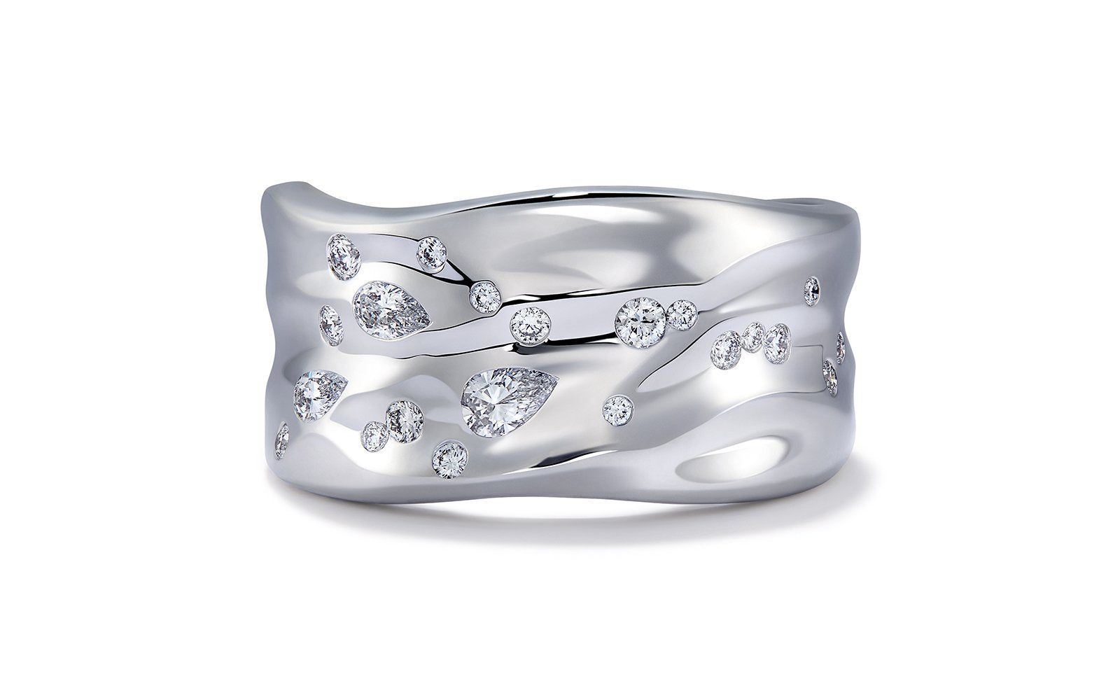 D Flawless Diamond Ring set in 18K White Gold