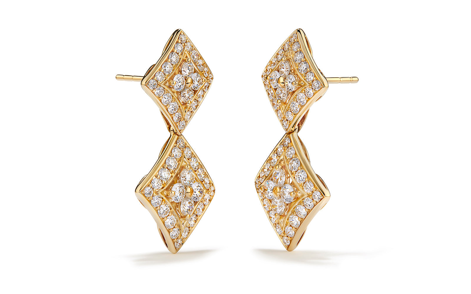 2.84ct D Flawless Diamond Earrings set in 18K Yellow Gold