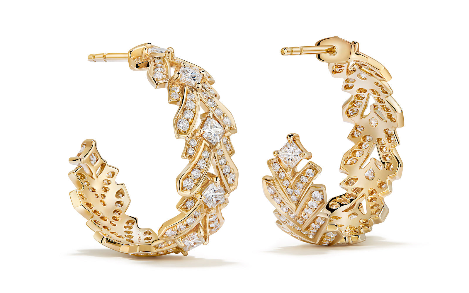 1.84ct D Flawless Diamond Earrings set in 18K Yellow Gold