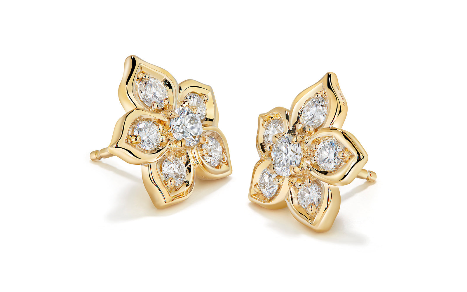 1.12ct D Flawless Diamond Earrings set in 18K Yellow Gold